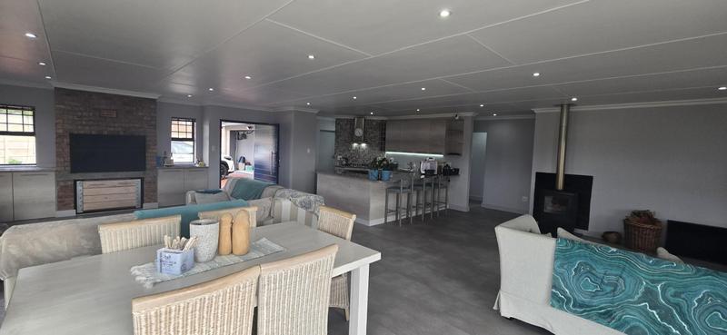 3 Bedroom Property for Sale in Reebok Western Cape